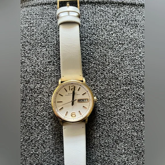 Marc Jacobs | Accessories | Marc Jacobs White Leather Band  display picture 1